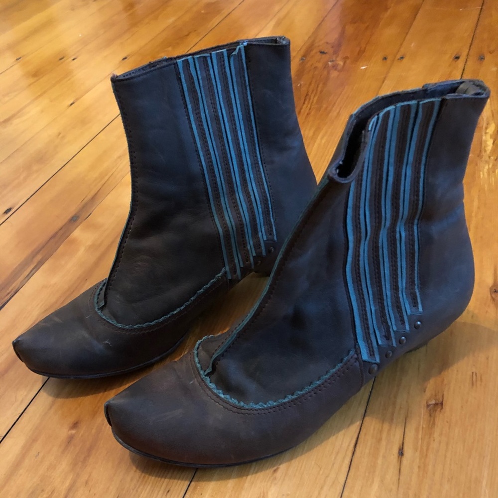 Lundi Bleu 38.5 leather boots